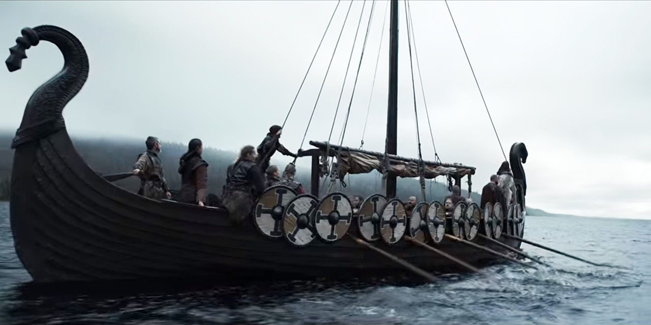 Olav segelt mit einem Schiff nach Jomsburg